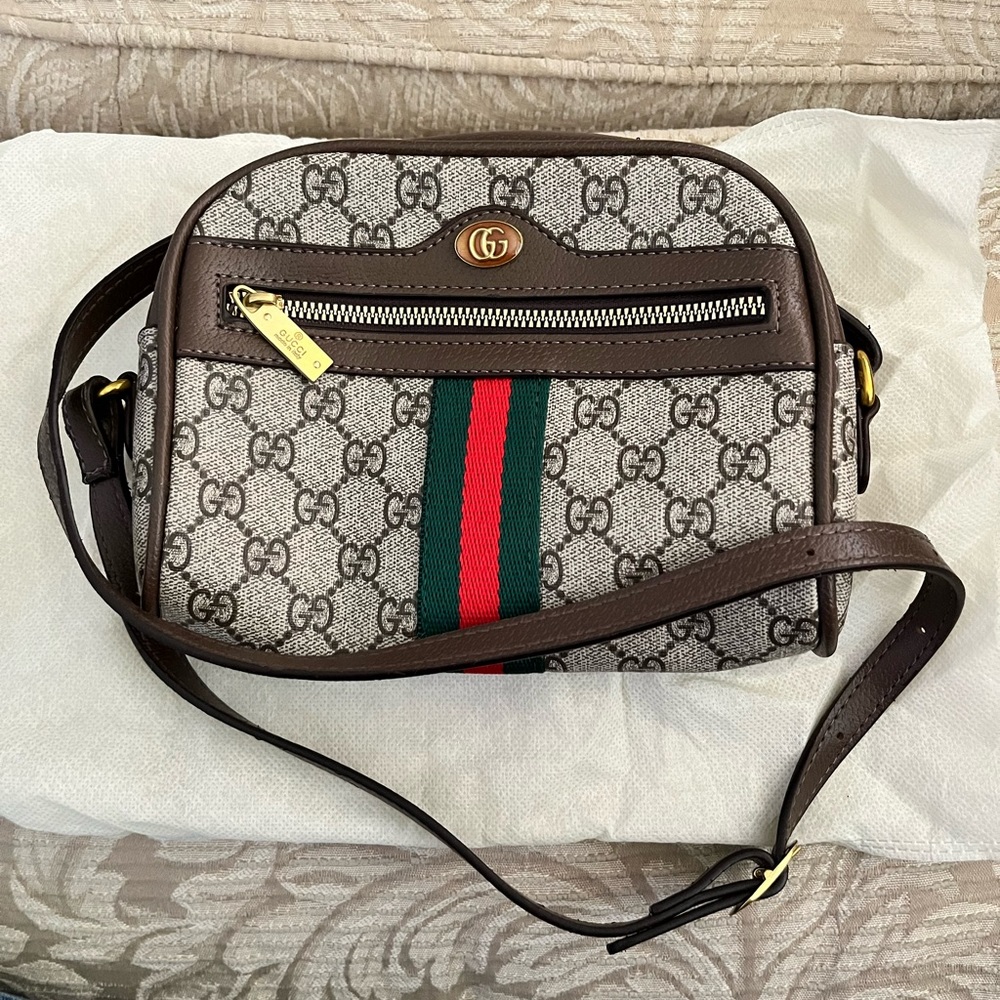Crossbody Purse GG style.